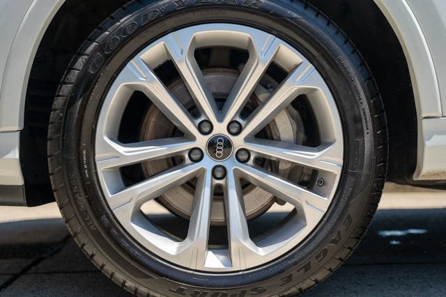 Used 2025 Audi Q7 2.0T Premium Plus AWD/4WD image 59