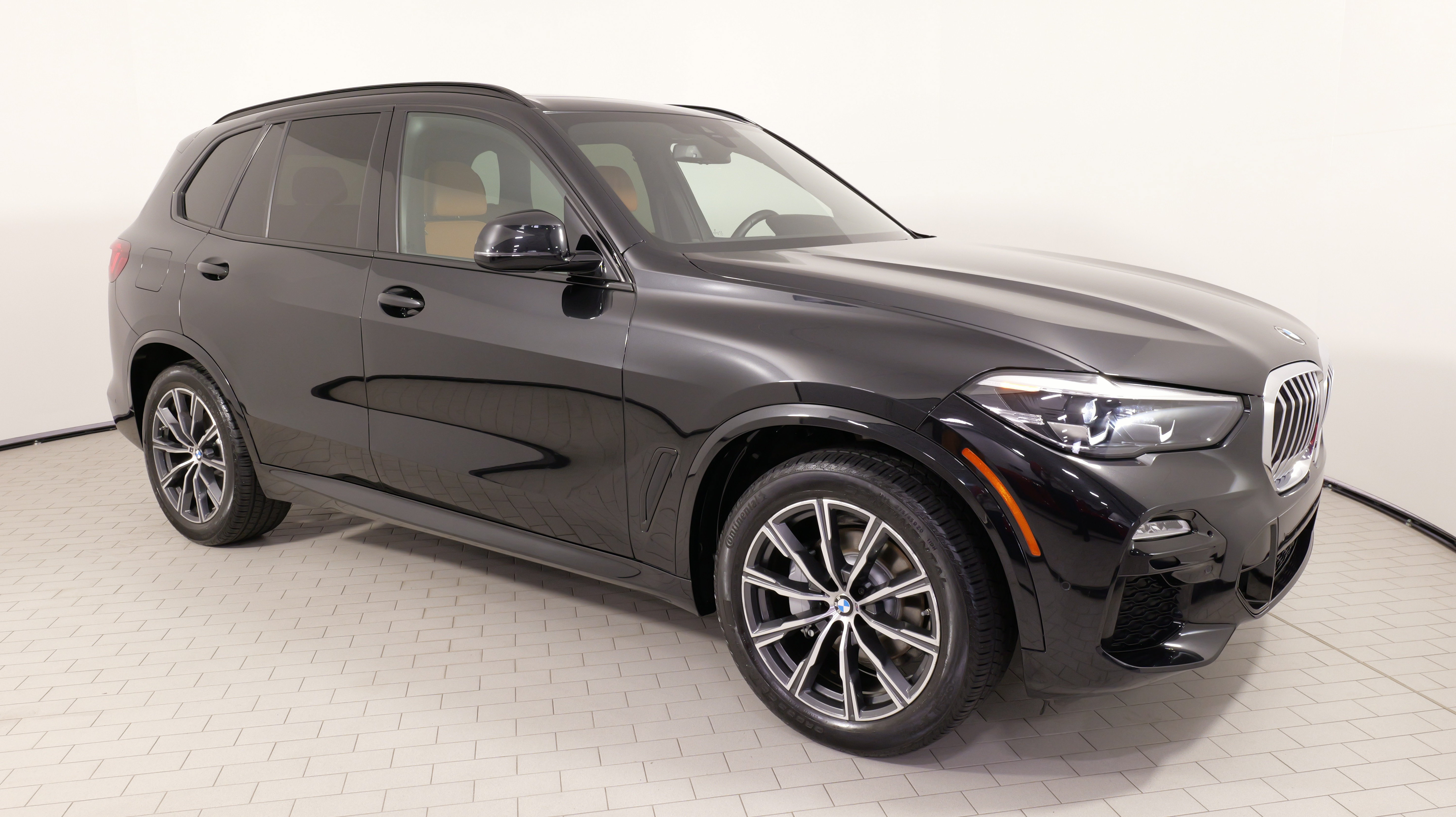 Used 2020 BMW X5 xDrive40i w/ M Sport Package AWD/4WD image 7