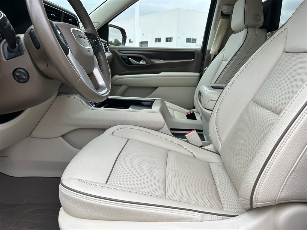 Used 2021 GMC Yukon Denali w/ Denali Ultimate Package image 13