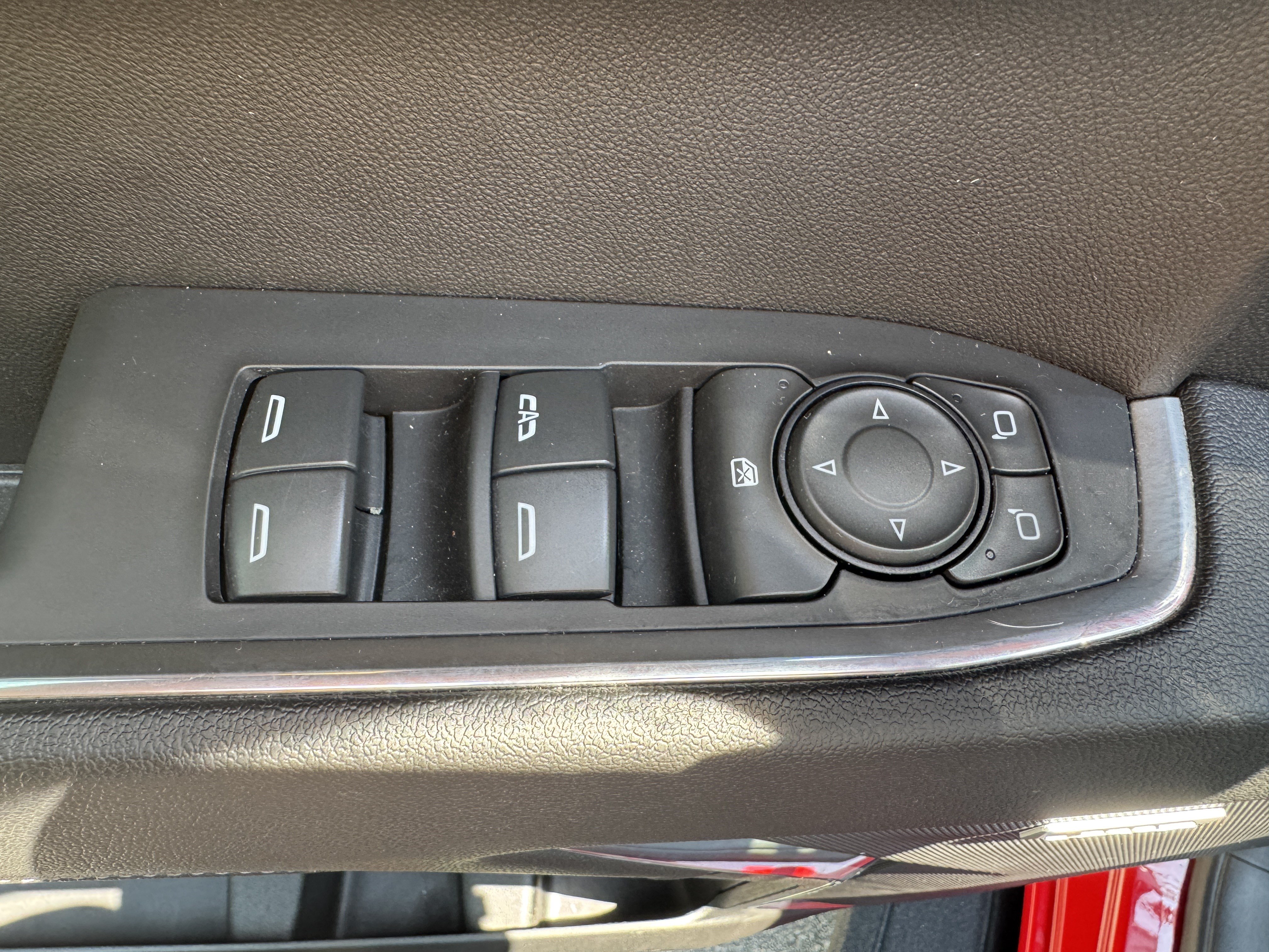 Used 2023 Chevrolet Silverado 1500 LT Trail Boss w/ LT Trail Boss Premium Package AWD/4WD image 13