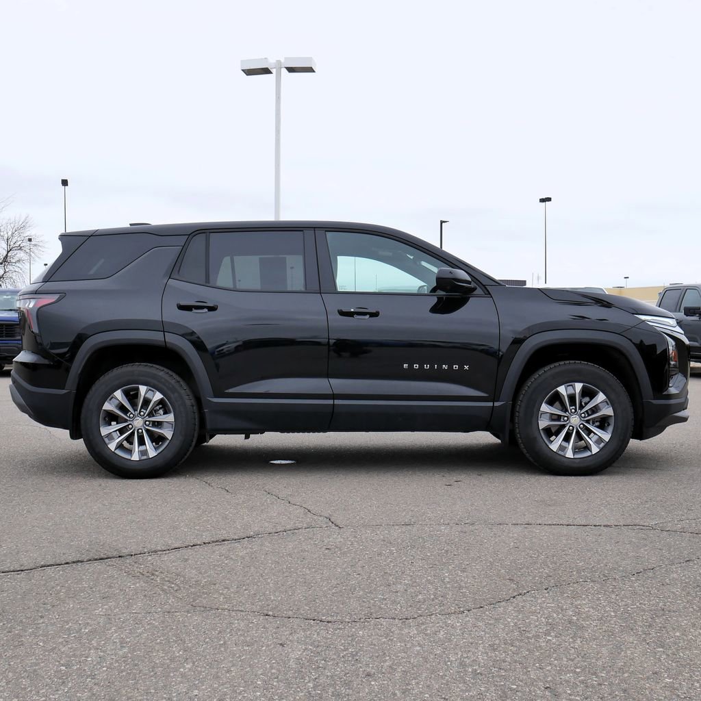 Used 2026 Chevrolet Equinox LT w/ Convenience Package II image 12