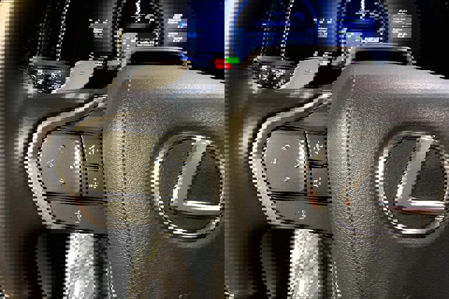 Certified 2025 Lexus RX 450h Luxury w/ Convenience Package image 24