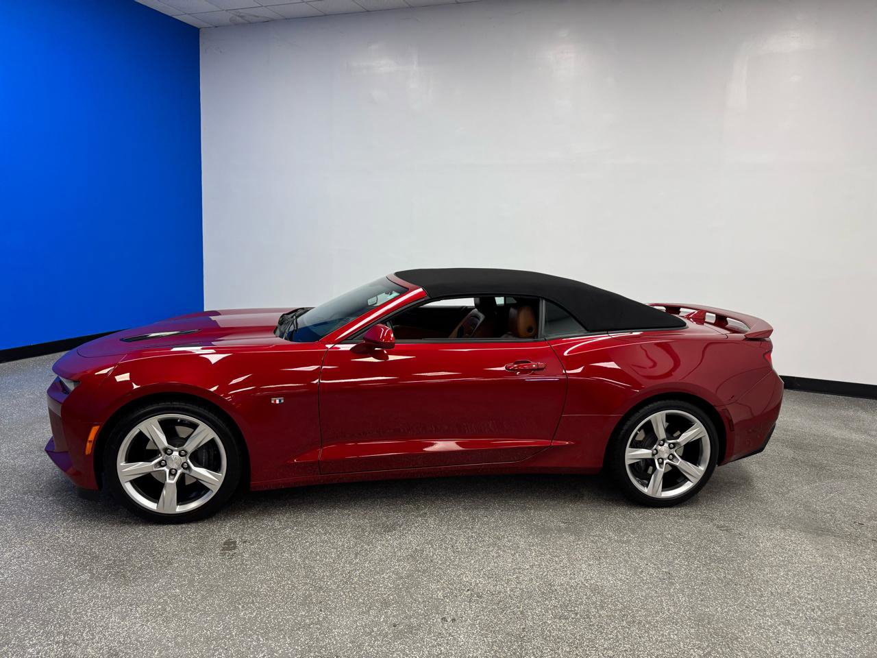 Used 2017 Chevrolet Camaro SS RWD image 7