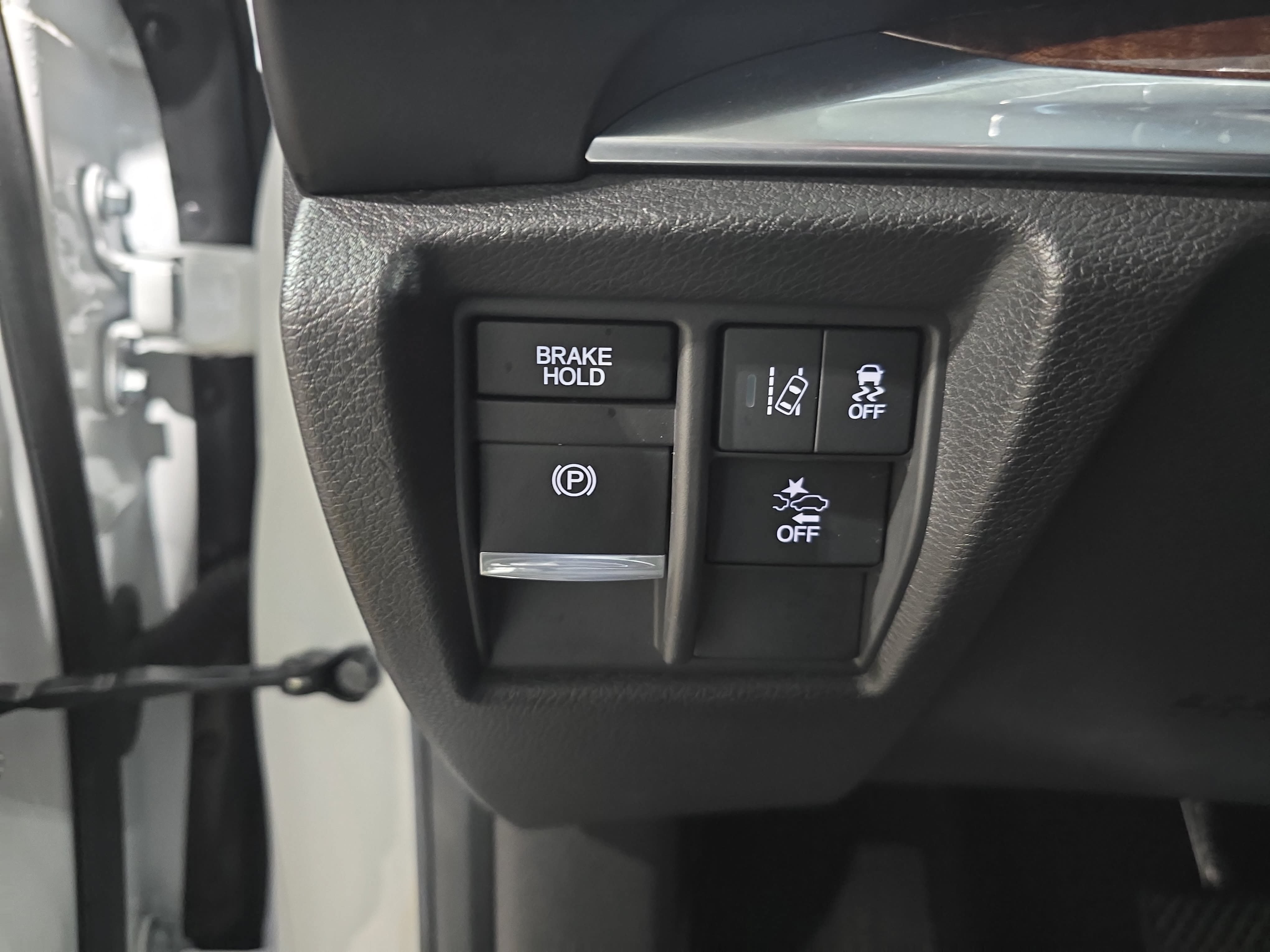 Used 2020 Acura MDX FWD image 24