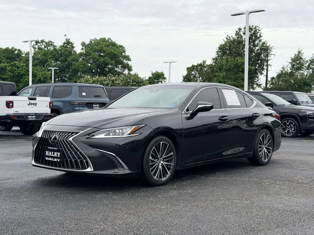Used 2024 Lexus ES 350 w/ Premium Package FWD image 5