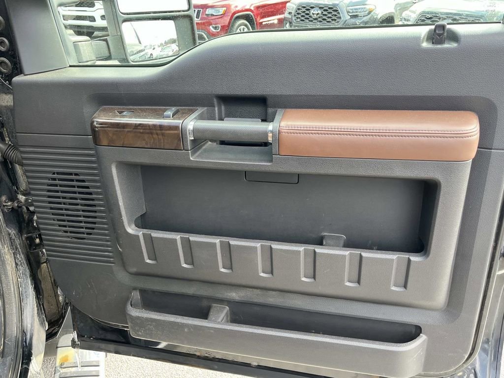 Used 2015 Ford F350 Platinum image 20