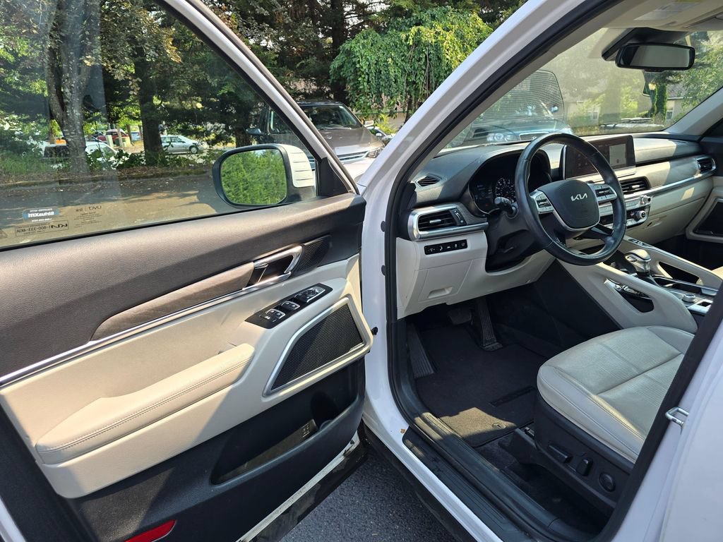Used 2022 Kia Telluride EX w/ EX Premium Package AWD/4WD image 7