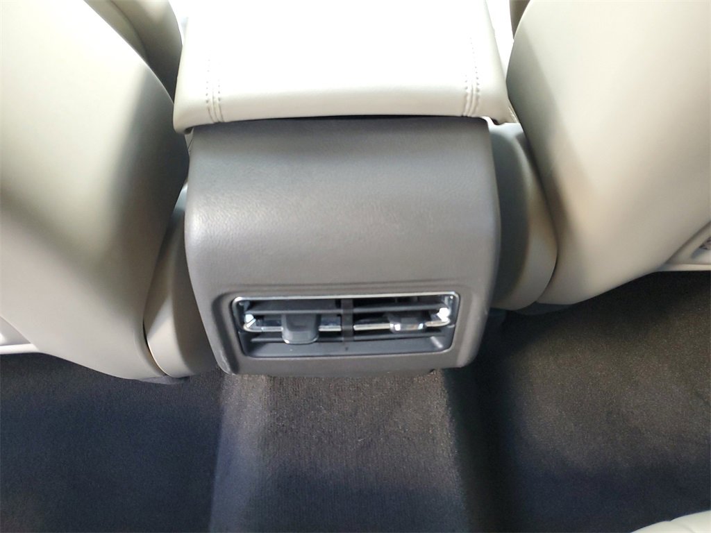 Used 2022 Lincoln Corsair FWD image 14