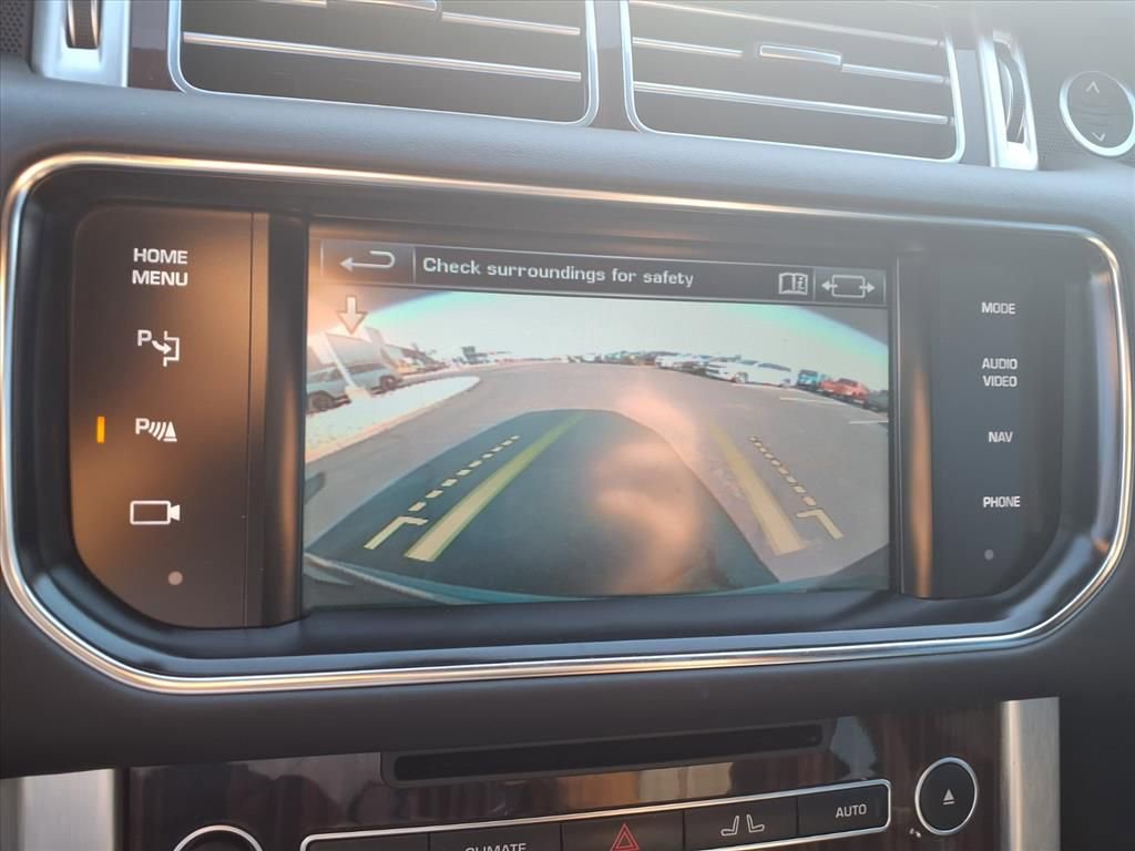 Used 2014 Land Rover Range Rover Supercharged image 16