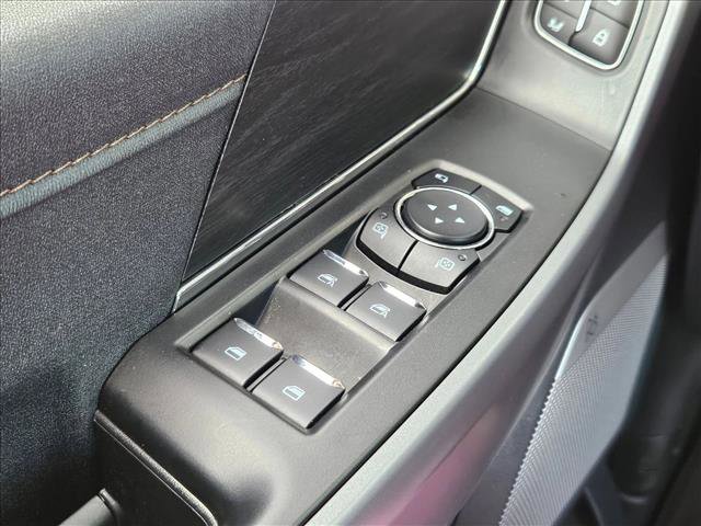 Used 2025 Ford F150 Lariat w/ FX4 Off-Road Package image 16