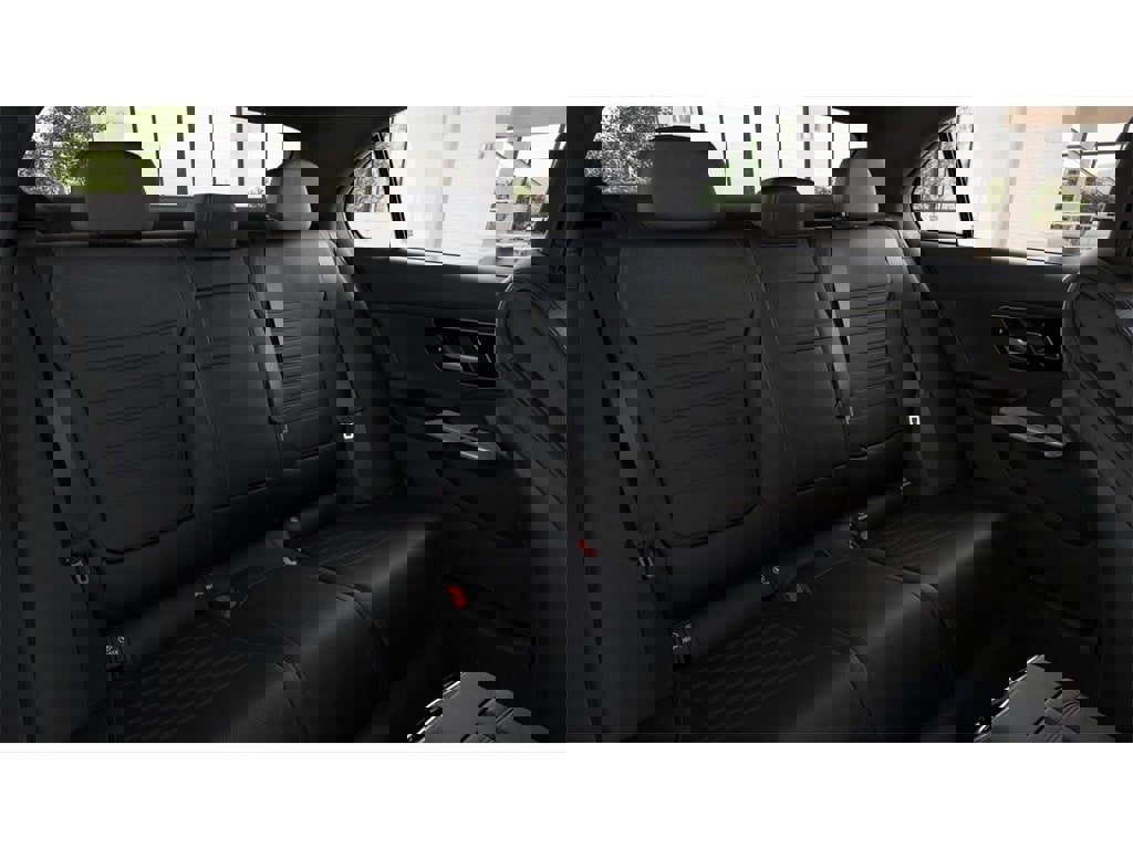 New 2026 Mercedes-Benz C 300 4MATIC Sedan image 5