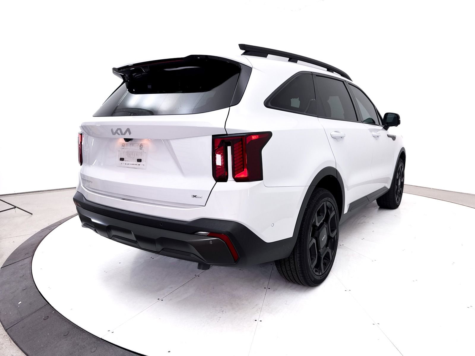Certified 2024 Kia Sorento SX Prestige w/ Olive Brown Leather Package AWD/4WD image 19