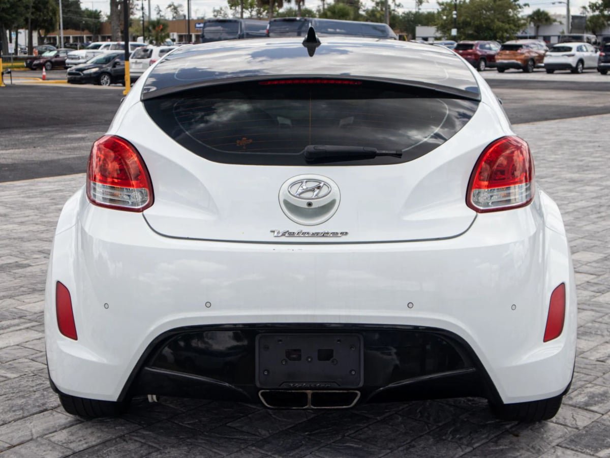 Used 2013 Hyundai Veloster w/ Style Pkg FWD image 6