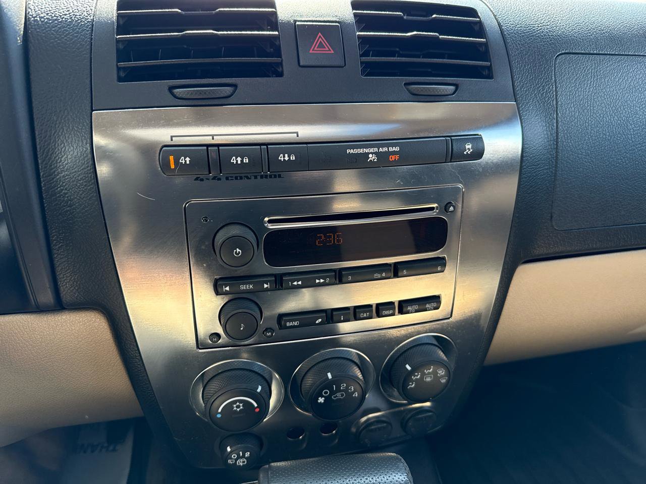 Used 2008 HUMMER H3 image 17