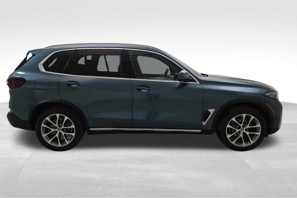 Used 2026 BMW X5 xDrive40i w/ Premium Package AWD/4WD image 11