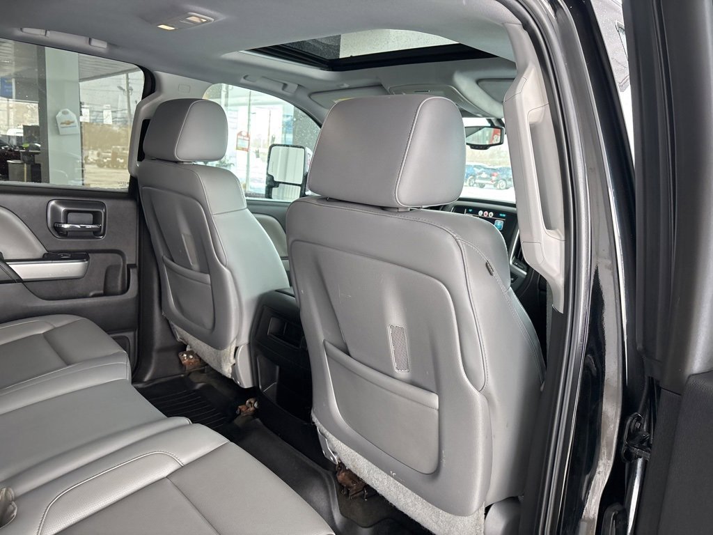 Used 2015 Chevrolet Silverado 2500 LTZ image 28