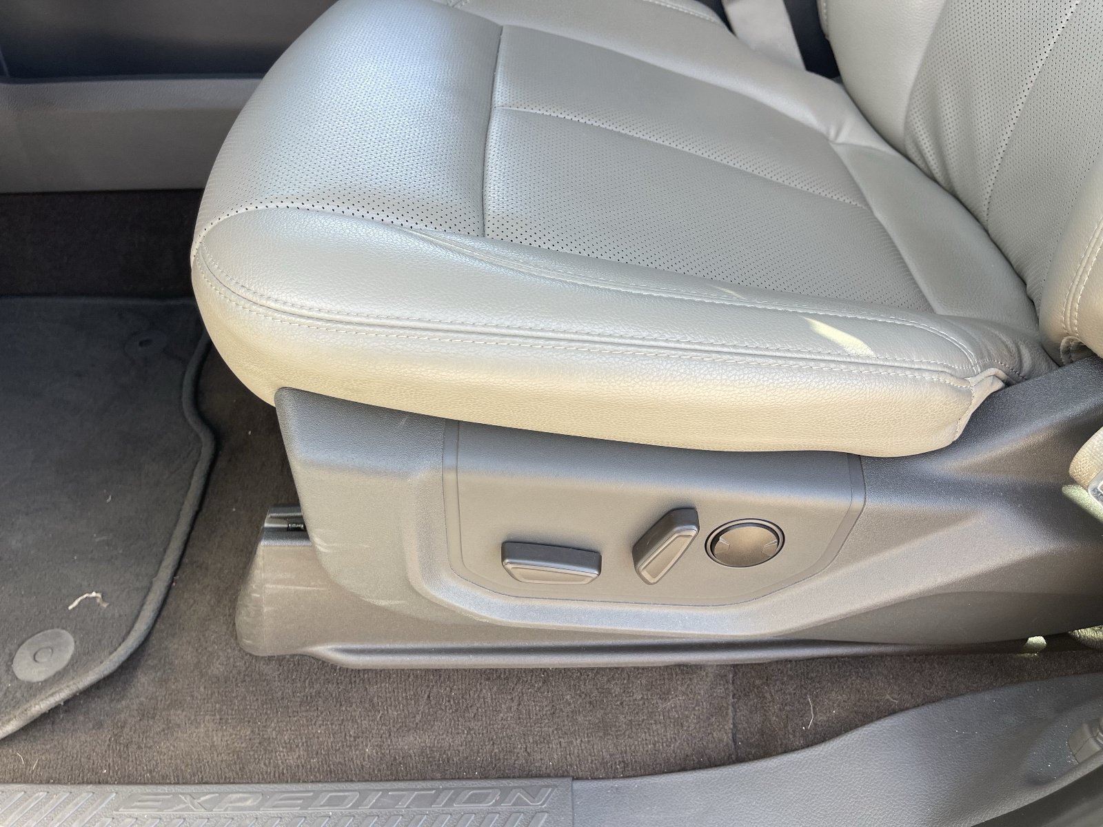 Used 2021 Ford Expedition XLT RWD image 21
