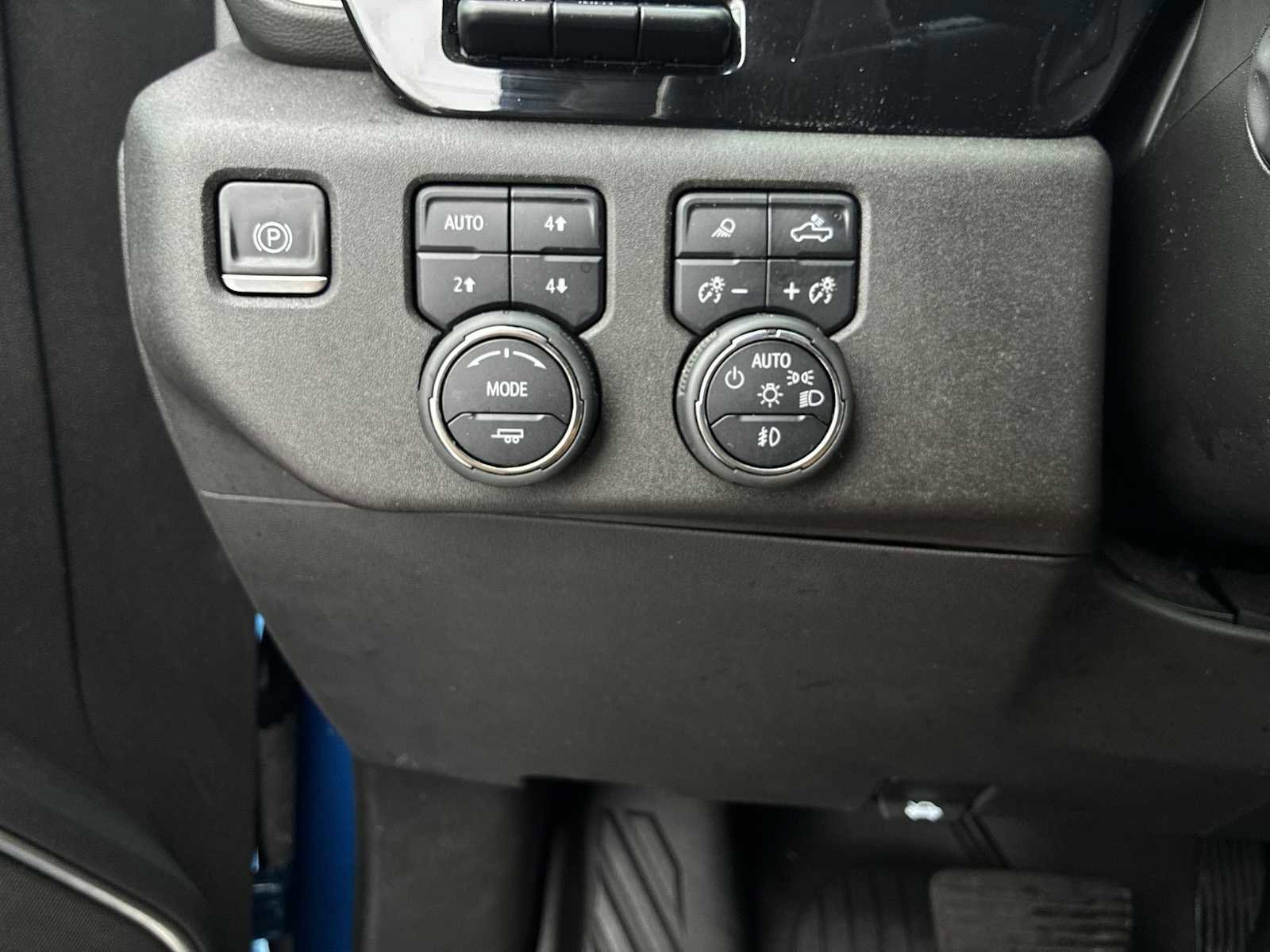 Certified 2022 Chevrolet Silverado 1500 LTZ image 18