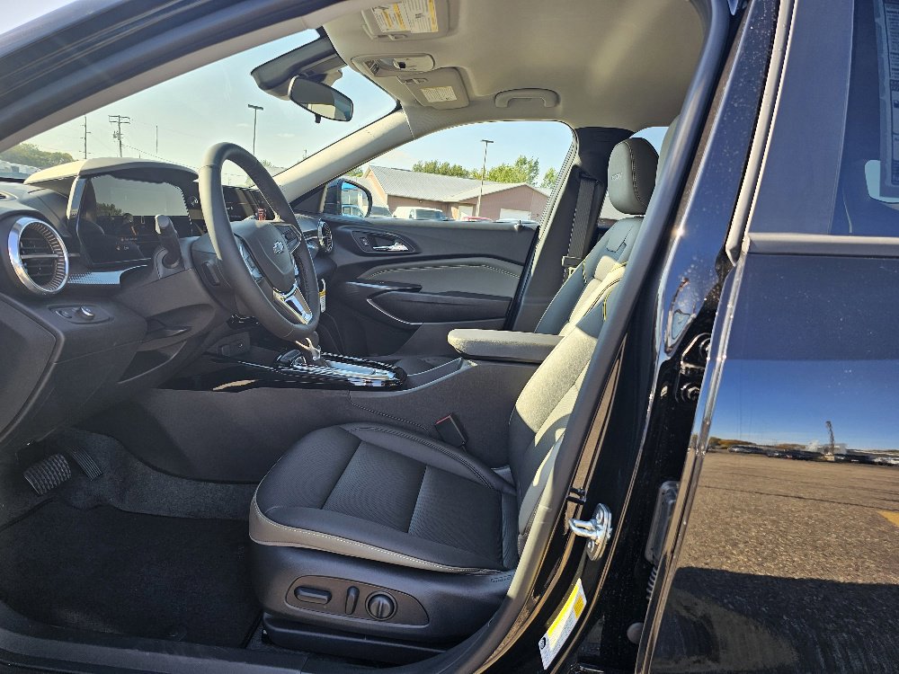 New 2026 Chevrolet Trax ACTIV image 4