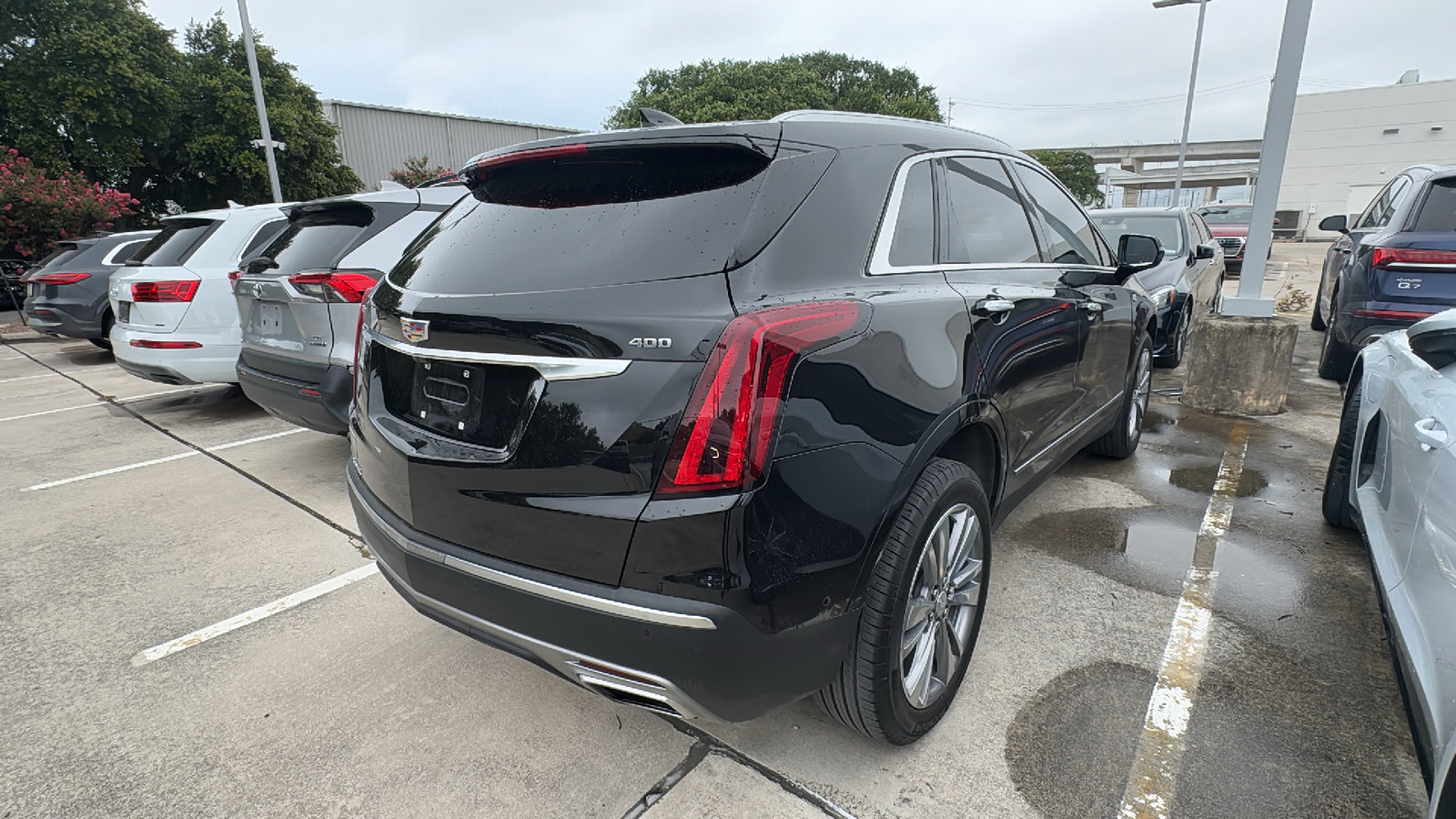 Used 2025 Cadillac XT5 Premium Luxury w/ Technology Package FWD image 6