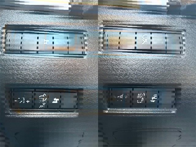 Used 2024 Nissan Rogue SV image 22