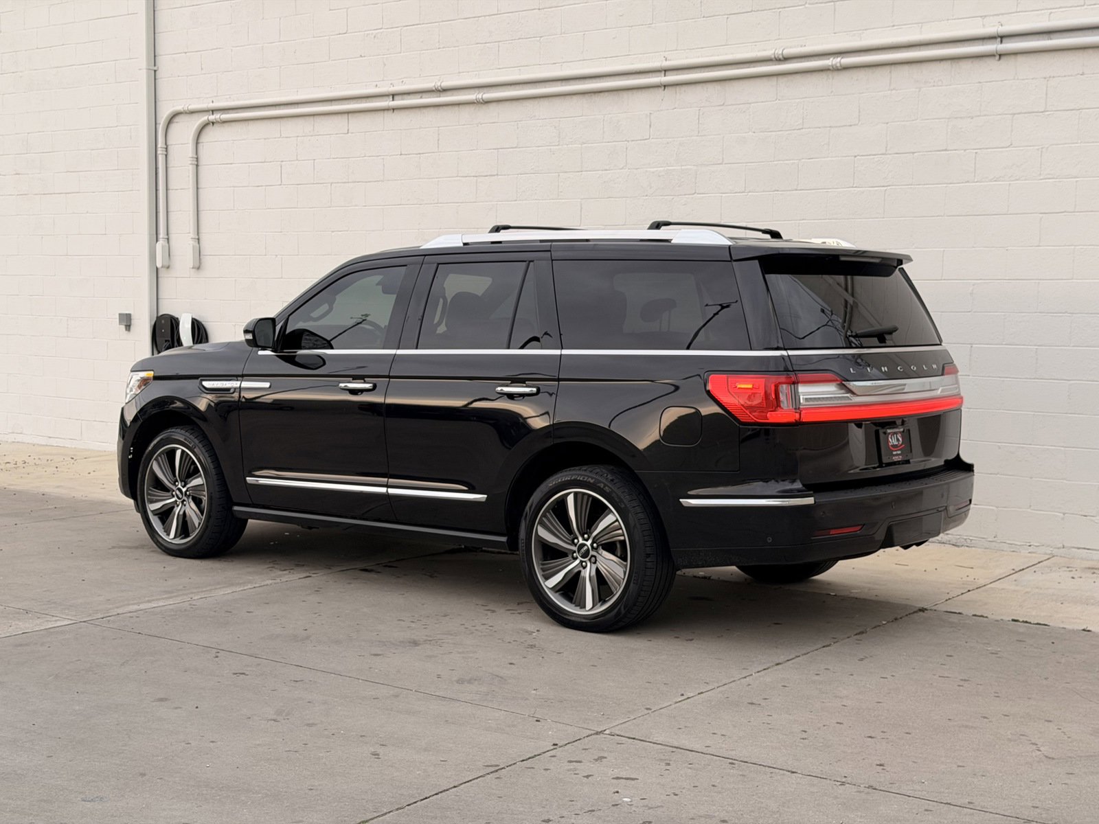 Used 2019 Lincoln Navigator Reserve image 6