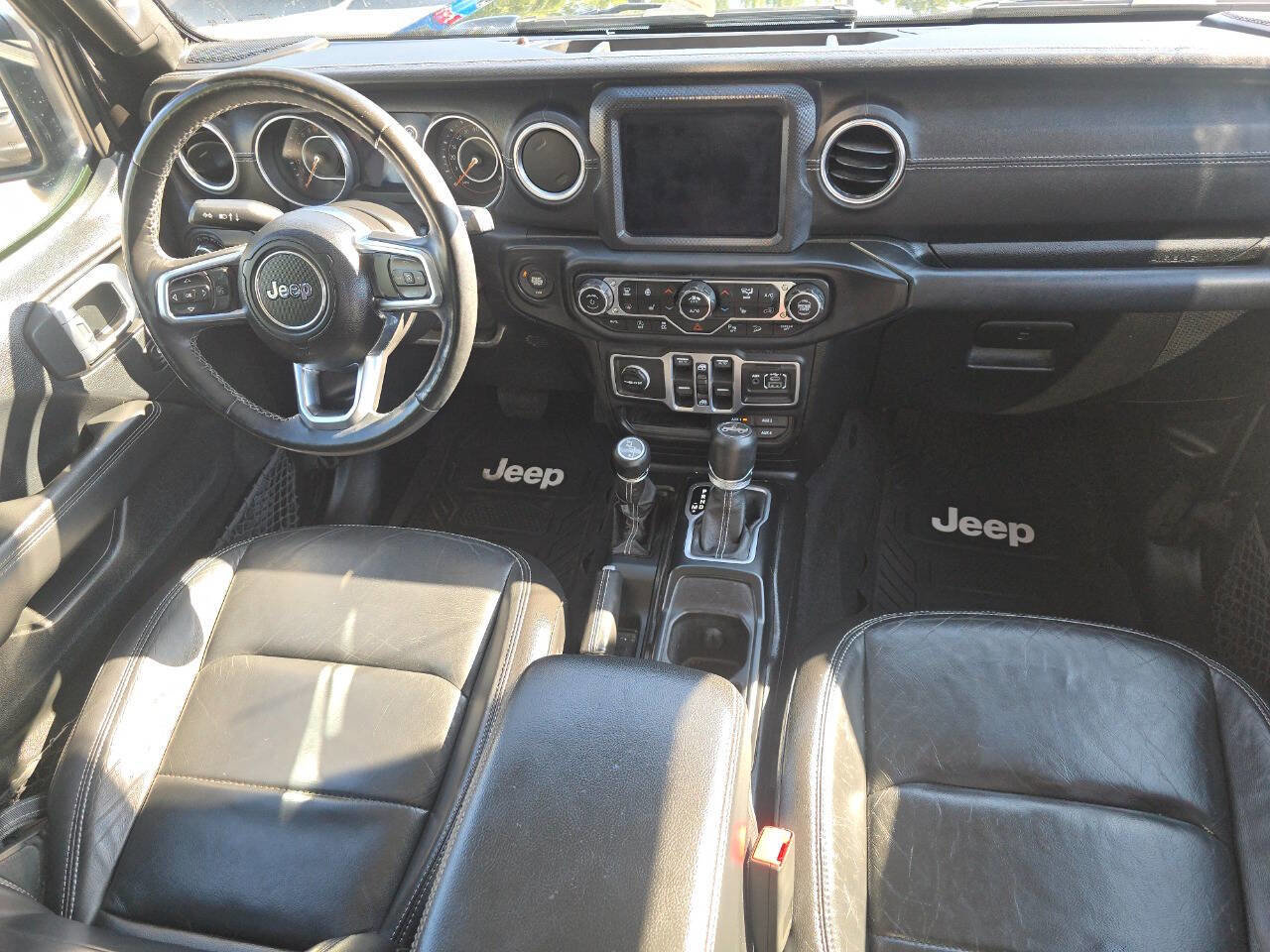 Used 2018 Jeep Wrangler Unlimited Sahara image 24