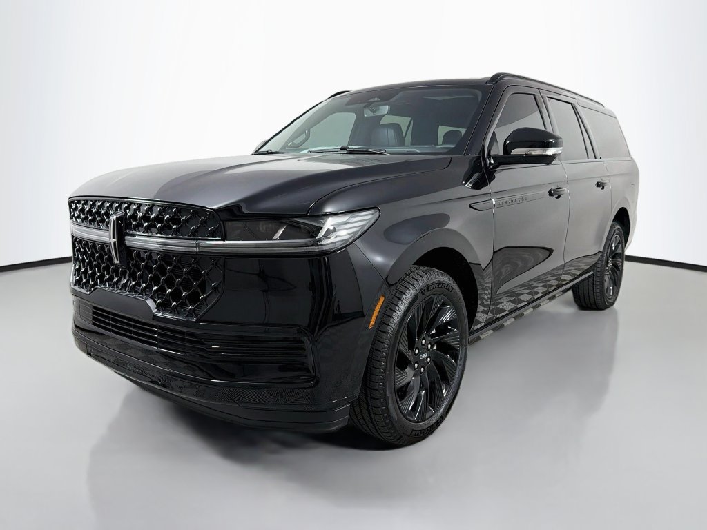 New 2027 Lincoln Navigator L Reserve w/ Jet Appearance Package RWD image 1