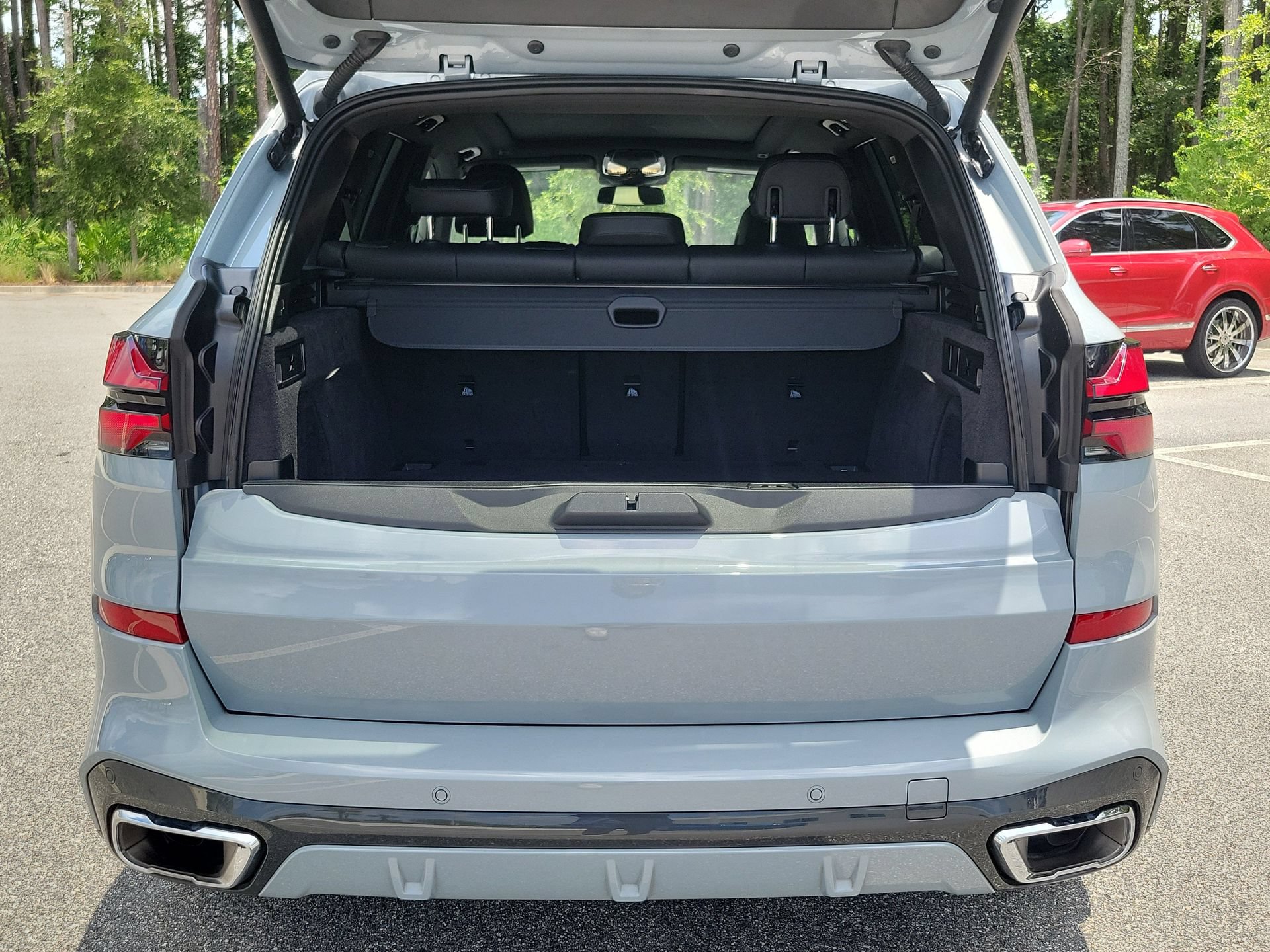 Used 2024 BMW X5 sDrive40i w/ M Sport Package RWD image 9