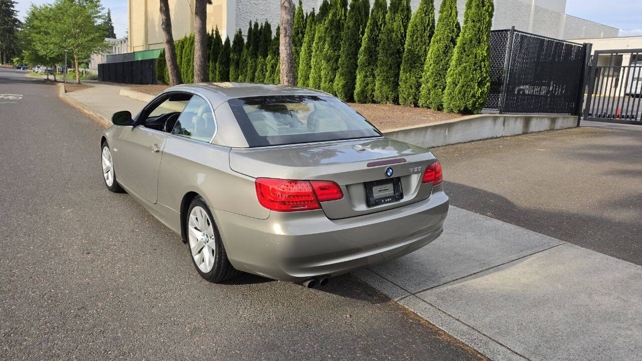 Used 2011 BMW 328i Convertible RWD image 7