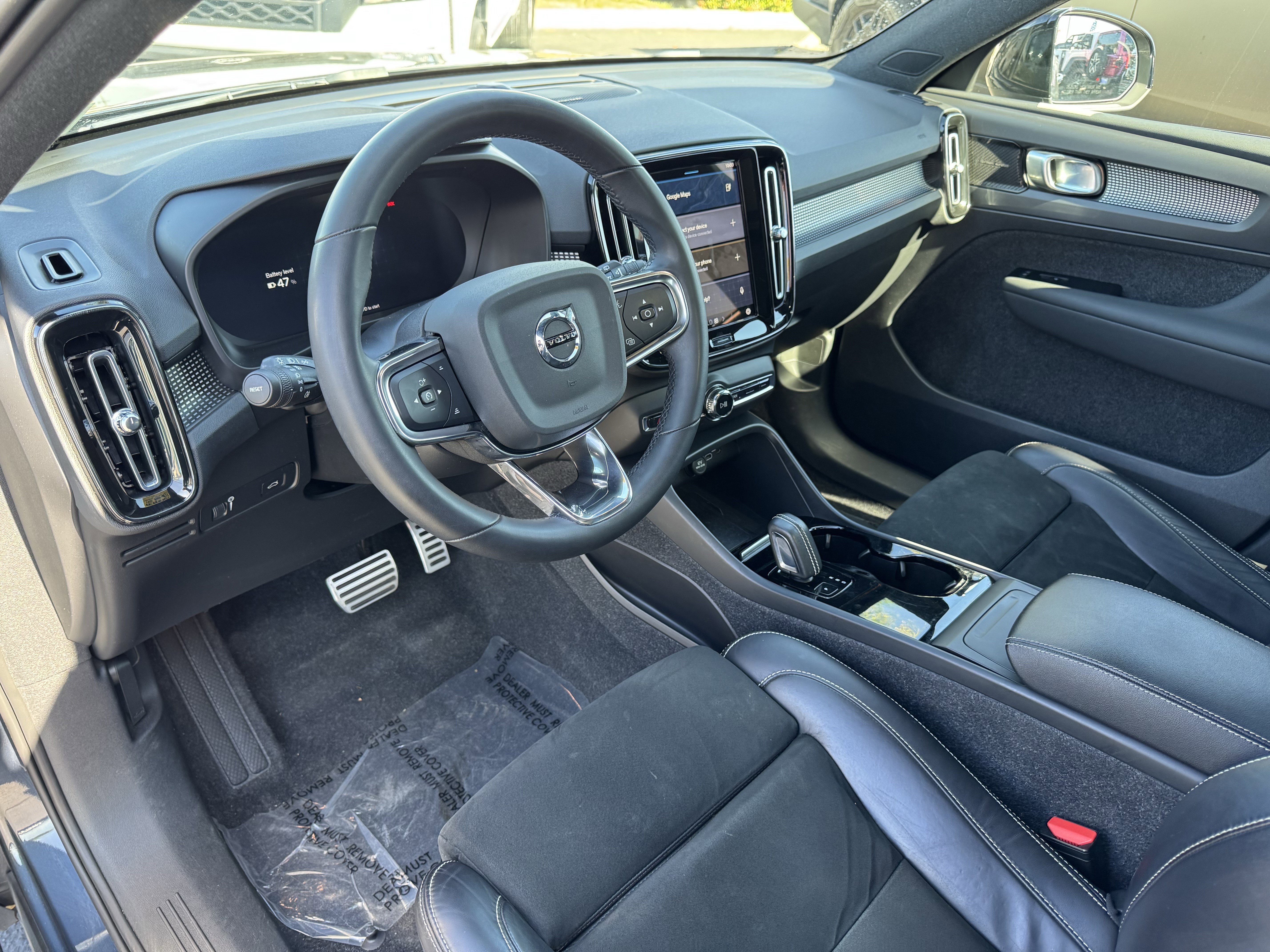 Used 2022 Volvo XC40 P8 Recharge Ultimate image 15