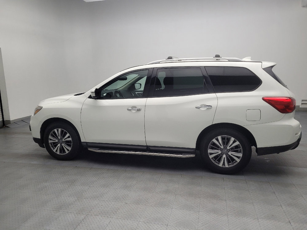Used 2019 Nissan Pathfinder SV image 3
