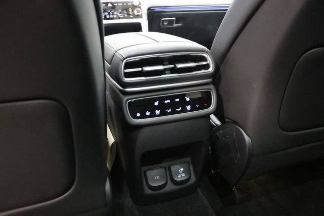 Used 2025 Genesis GV80 3.5T Prestige AWD/4WD image 33