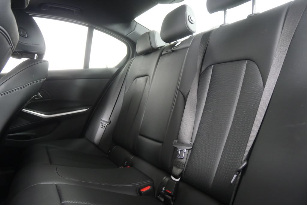 Certified 2026 BMW 330i Sedan RWD image 13