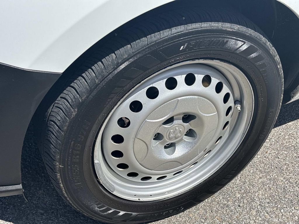 Used 2021 RAM ProMaster City Tradesman image 9