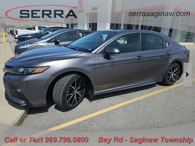Used 2024 Toyota Camry SE w/ Convenience Package FWD image 1
