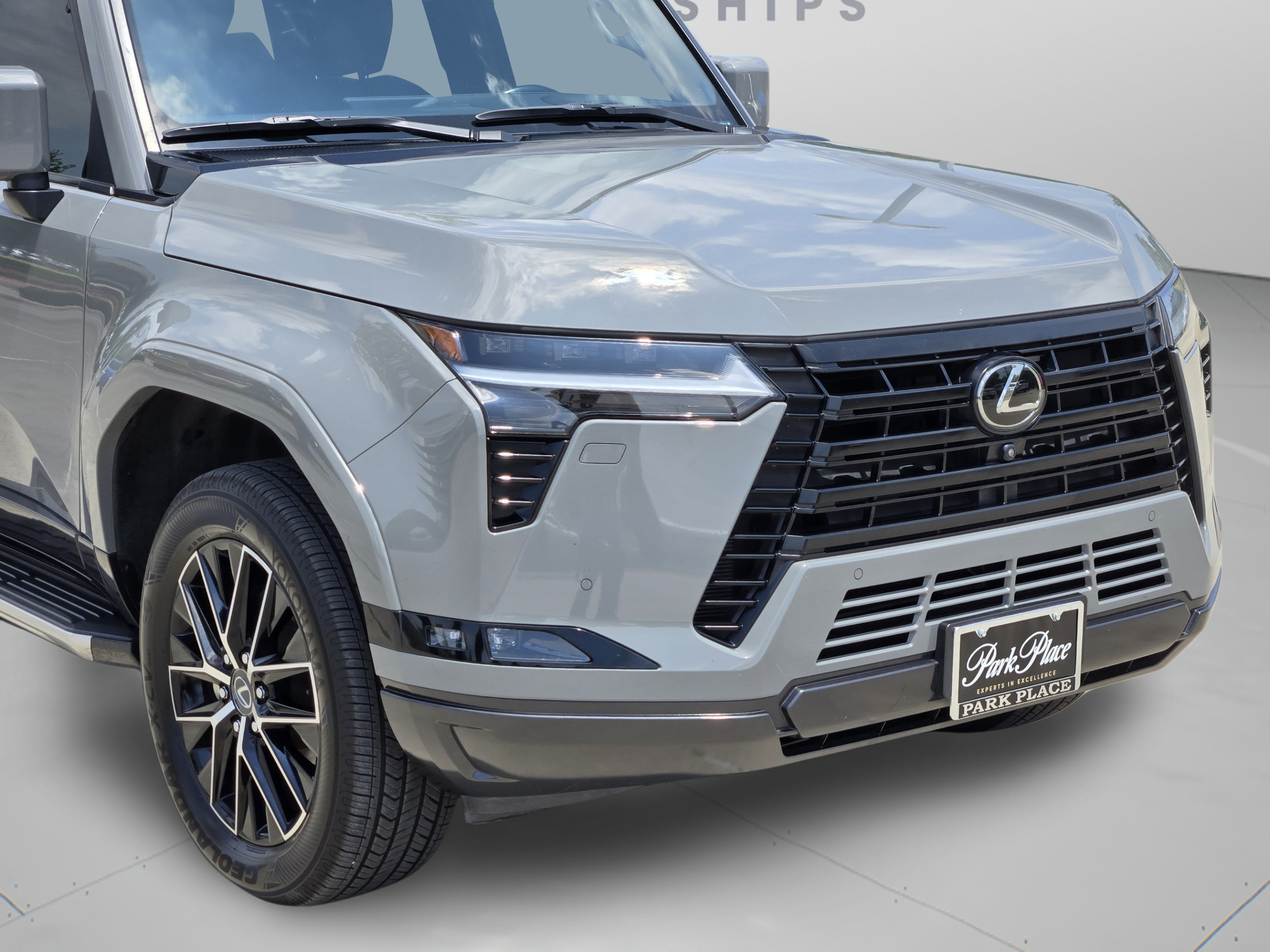 Used 2024 Lexus GX 550 w/ Cold Area Package AWD/4WD image 35