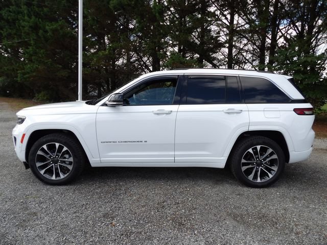 Used 2024 Jeep Grand Cherokee Overland w/ Adv Protech Group III AWD/4WD image 2