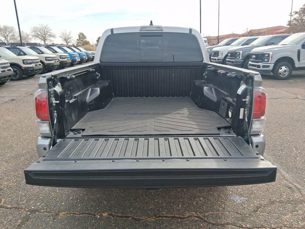 Used 2021 Toyota Tacoma TRD Off-Road w/ Technology Package image 21