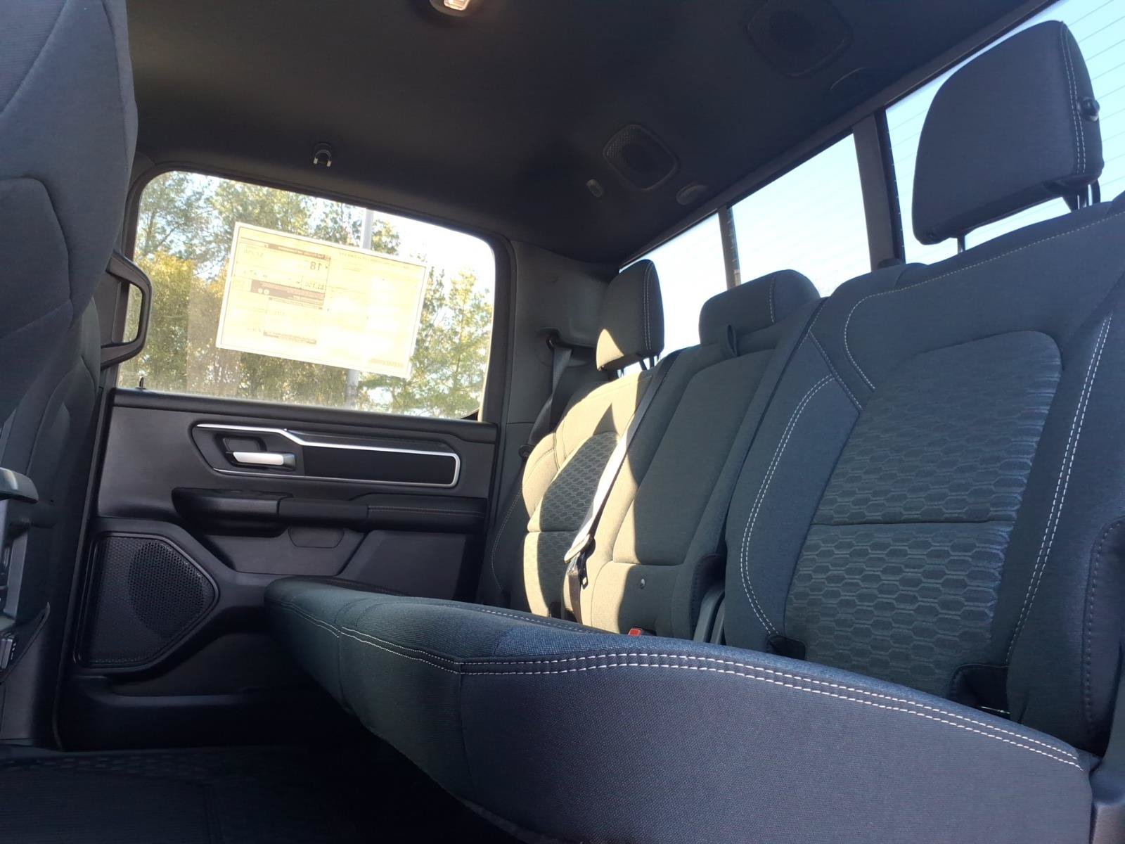 New 2026 RAM 1500 Big Horn AWD/4WD image 5