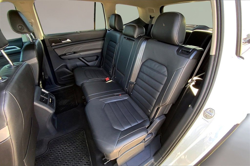 Used 2022 Volkswagen Atlas SEL Premium image 25