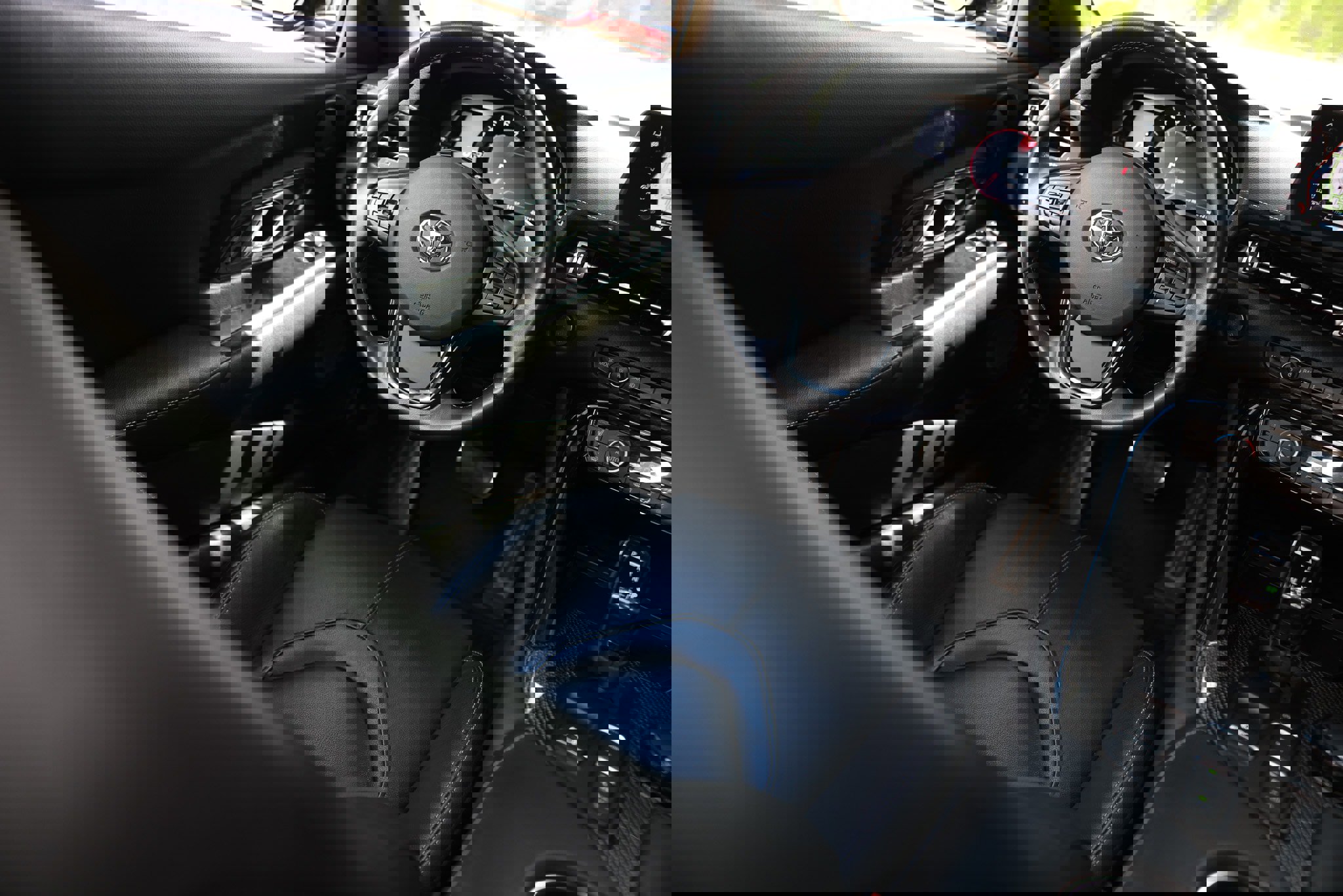 Used 2020 Toyota Supra Premium w/ Driver Assist Package image 18