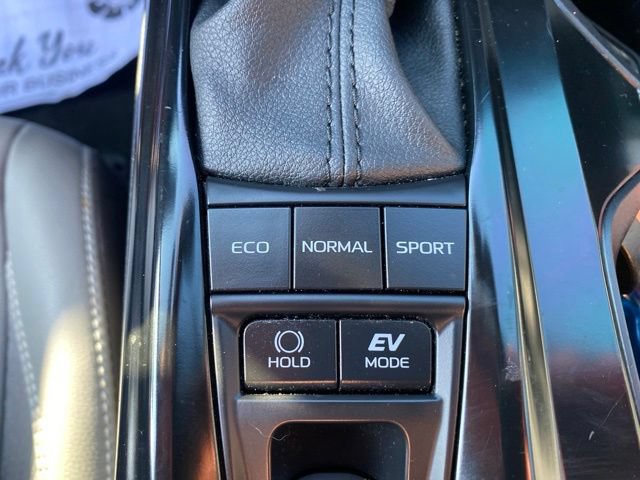 Used 2025 Toyota Camry SE FWD image 14