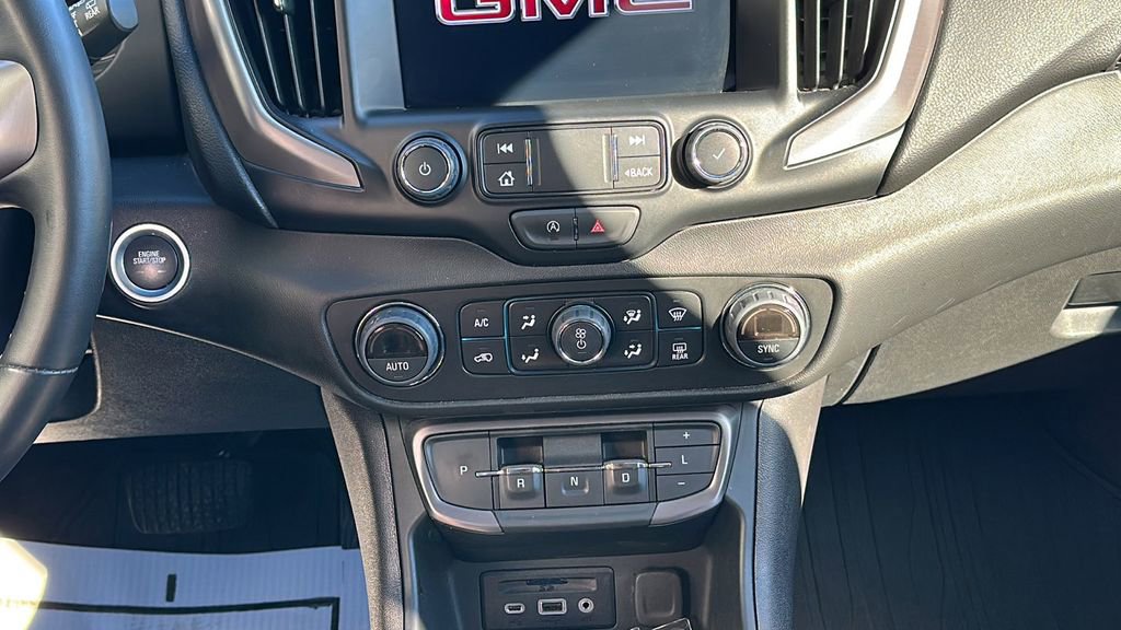 Used 2024 GMC Terrain AT4 image 18