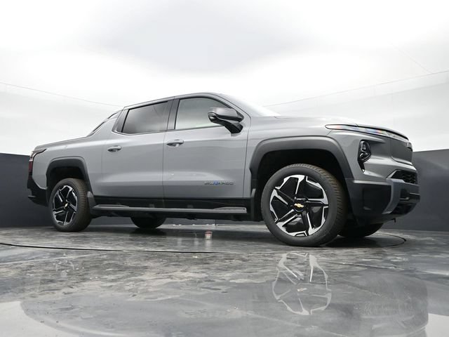 New 2026 Chevrolet Silverado EV LT AWD/4WD image 45
