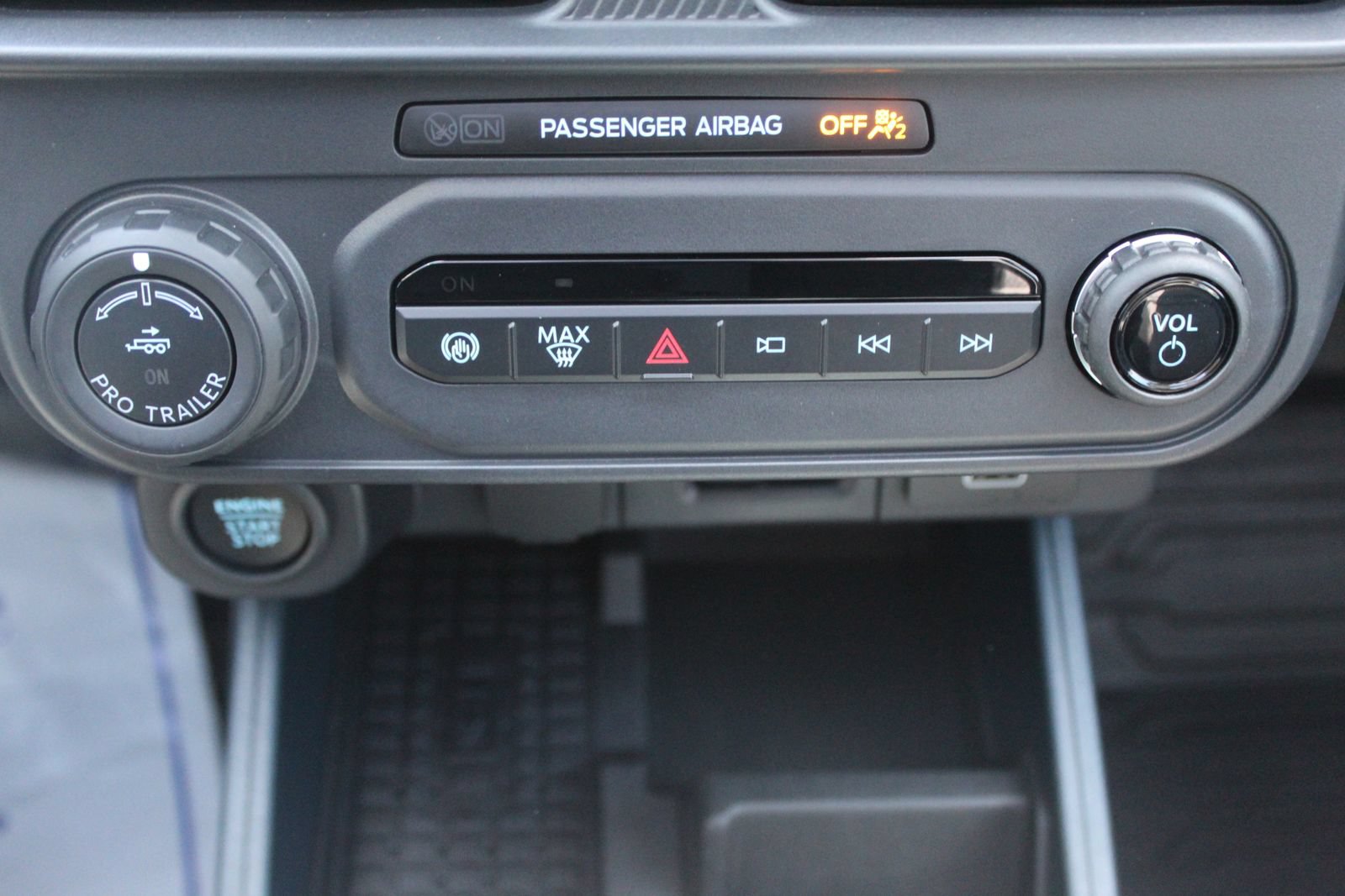 Used 2025 Ford Maverick Tremor AWD/4WD image 44