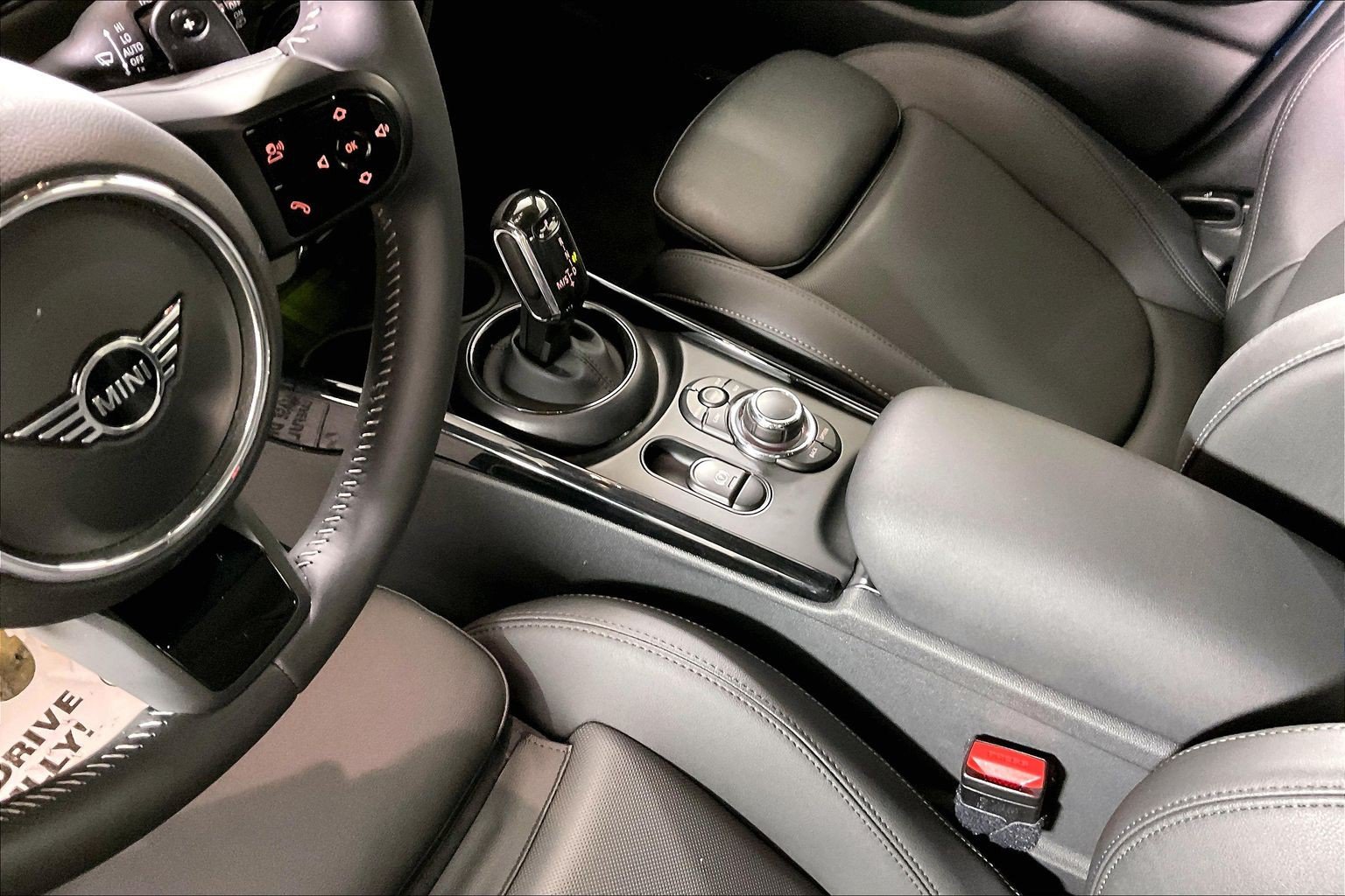 Certified 2024 MINI Cooper Clubman S AWD/4WD image 15