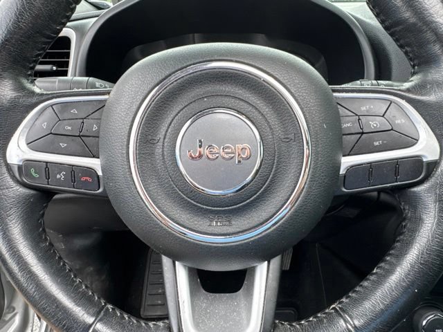 Used 2021 Jeep Renegade Latitude AWD/4WD image 29
