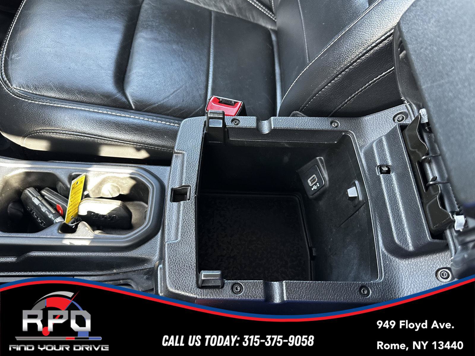 Used 2020 Jeep Gladiator Overland AWD/4WD image 24