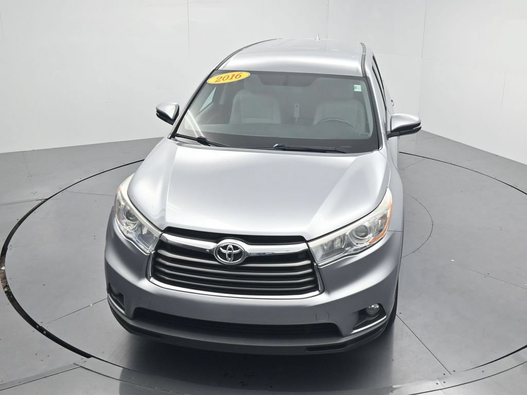 Used 2016 Toyota Highlander Plus AWD/4WD image 42